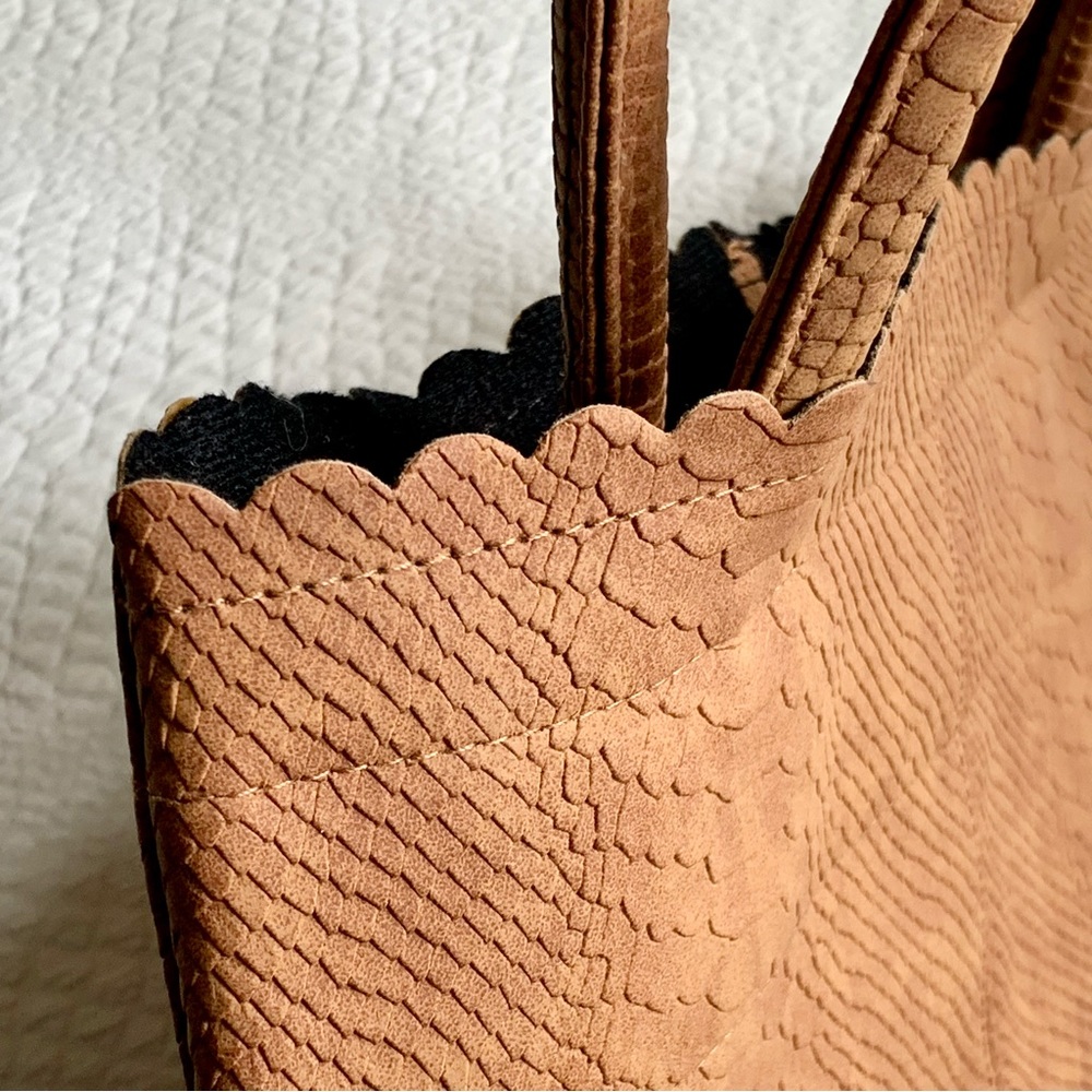NEW Beagles Brown Snake Print Shopper Shoulder Bag with Pouch - Picture 6 of 8